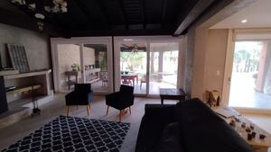 Image 2 - 869572