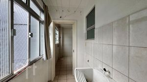Image 30 - 869573