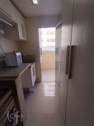 Image 11 - 869584