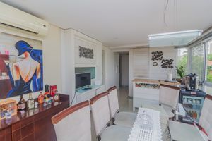 Image 9 - 869588