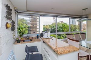 Image 11 - 869588
