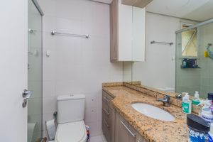 Image 30 - 869588