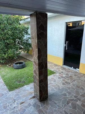Image 18 - 869591