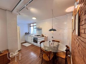Image 8 - 869592