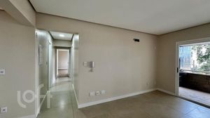 Image 19 - 869597