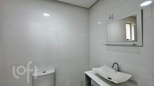 Image 20 - 869597