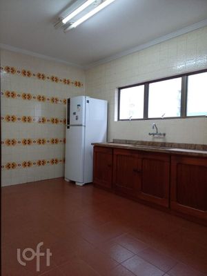 Image 17 - 869605