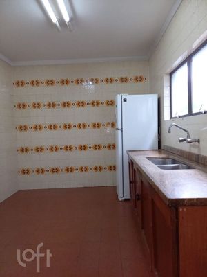 Image 18 - 869605