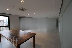 Image 13 - 869606