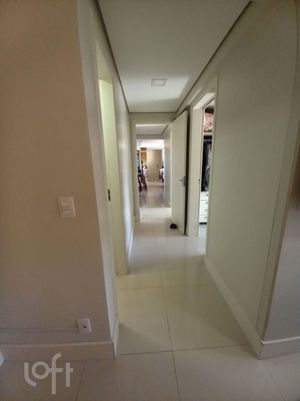 Image 13 - 869608