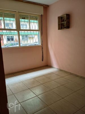 Image 5 - 869625