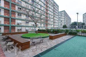 Image 15 - 869625