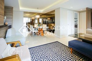 Image 4 - 869626