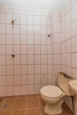 Image 7 - 869627
