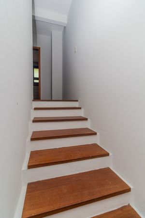 Image 13 - 869627