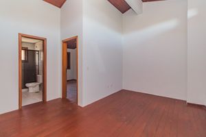 Image 31 - 869627