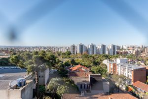 Image 3 - 869640