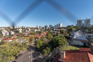 Image 19 - 869640