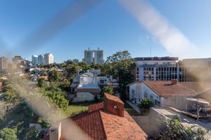 Image 20 - 869640