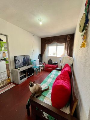 Image 13 - 869681