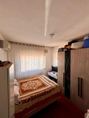 Image 8 - 869681
