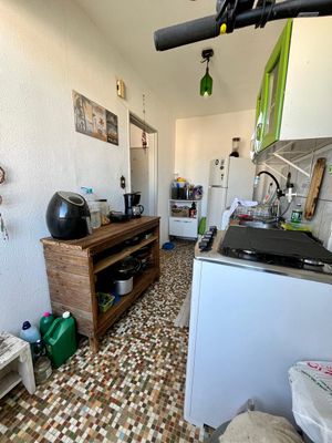 Image 9 - 869681