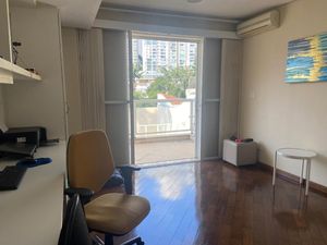 Image 15 - 869682