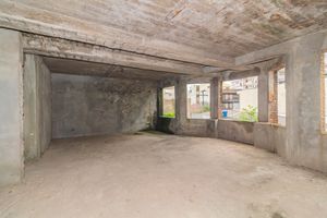 Image 1 - 869686