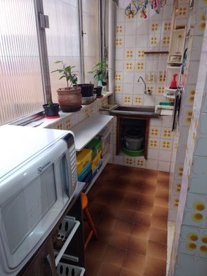 Image 13 - 869700
