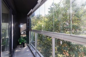 Image 4 - 869722