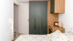 Image 17 - 869723