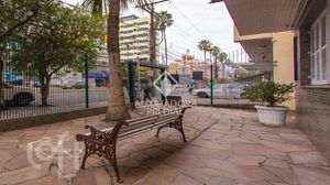 Image 16 - 869726