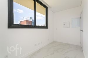 Image 8 - 869729
