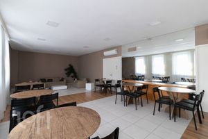 Image 33 - 869734