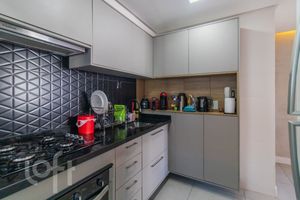 Image 18 - 869734