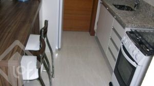 Image 4 - 869737