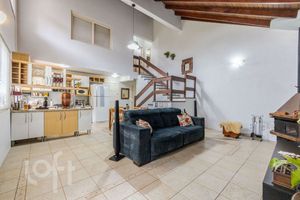 Image 32 - 869738