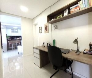 Image 4 - 869745