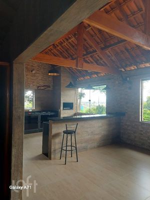 Image 19 - 869749