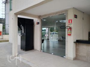 Image 22 - 869752