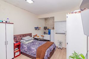 Image 34 - 869755