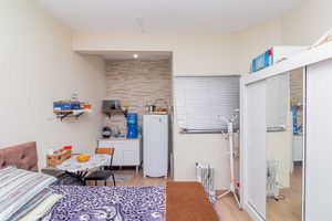 Image 35 - 869755