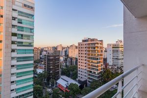 Image 4 - 869759