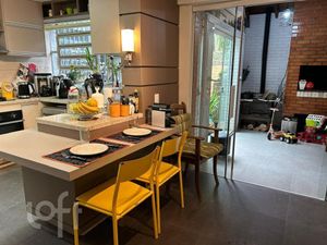Image 9 - 869762