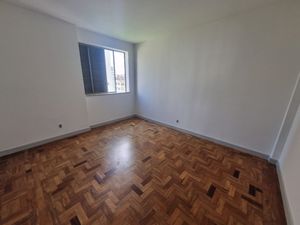 Image 19 - 869765