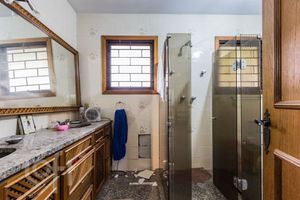 Image 34 - 869774