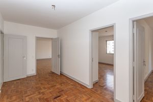 Image 7 - 869776