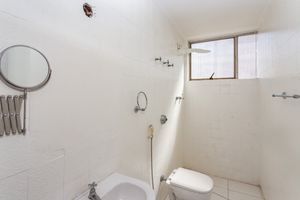 Image 19 - 869776