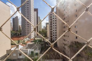 Image 29 - 869776