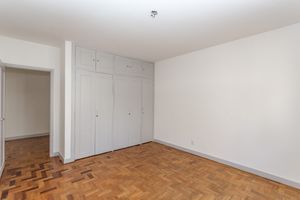 Image 31 - 869776